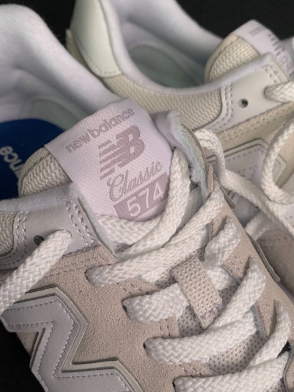 New Balance 574 V3 Core Nimbus Cloud White Women's 9 US NWT - Picture 12 of 13